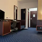 Hotel Hotel Senator 3*