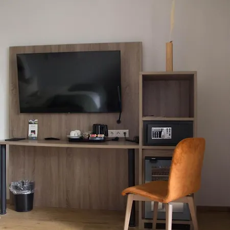Senator Hotel 3*