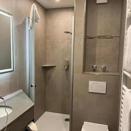 Hotel Senator