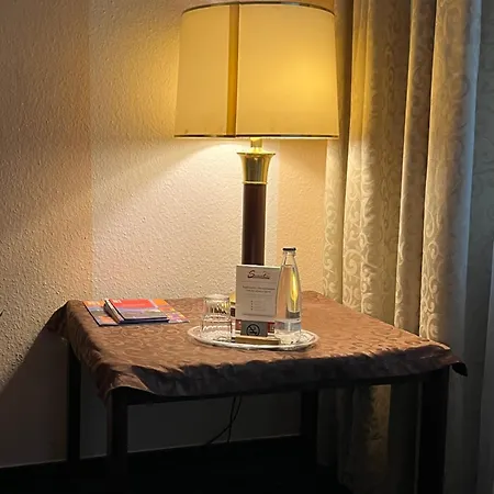 Hotel Senator